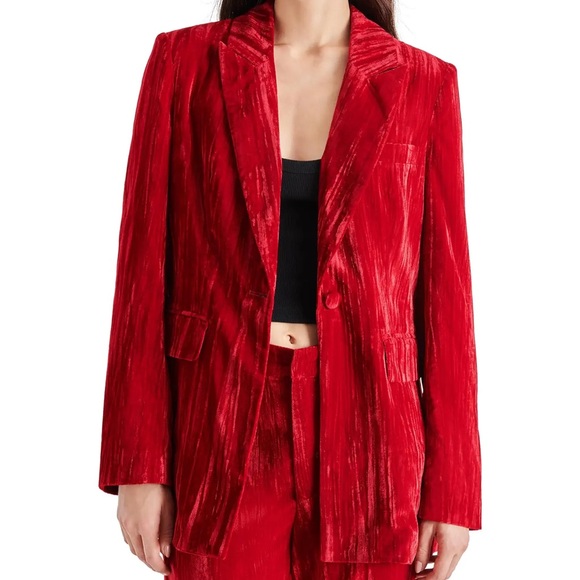 Steve Madden Jackets & Blazers - STEVE MADDEN Imann Red Velvet Blazer Long